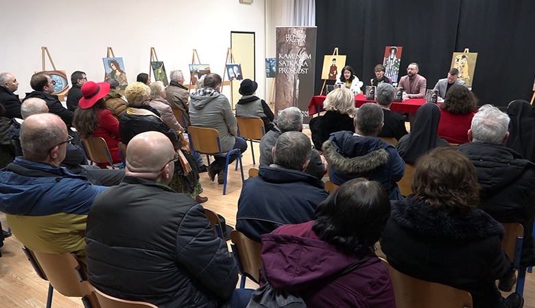 DOBOJ: Održana promocija knjige „Kamenom satkana prošlost – srednjovjekovni bosanski gradovi” (VIDEO)