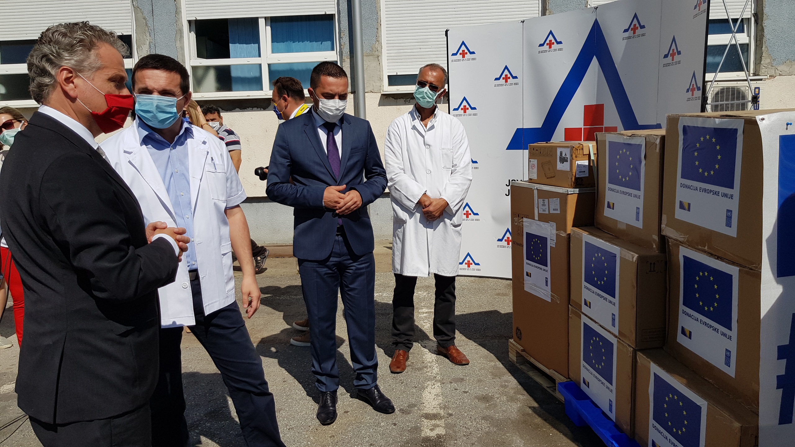 DOBOJ: Bolnici uručena medicinska oprema vrijednosti 230.000 KM