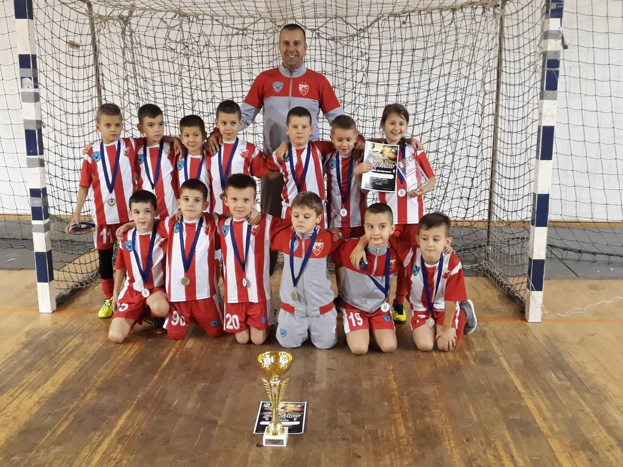 DOBOJ: Srebro za Školu fudbala "Ačko" u Vitezu (FOTO)