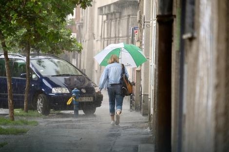 VRIJEME: Očekujte pljuskove s grmljavinom, temperatura do 26 stepeni