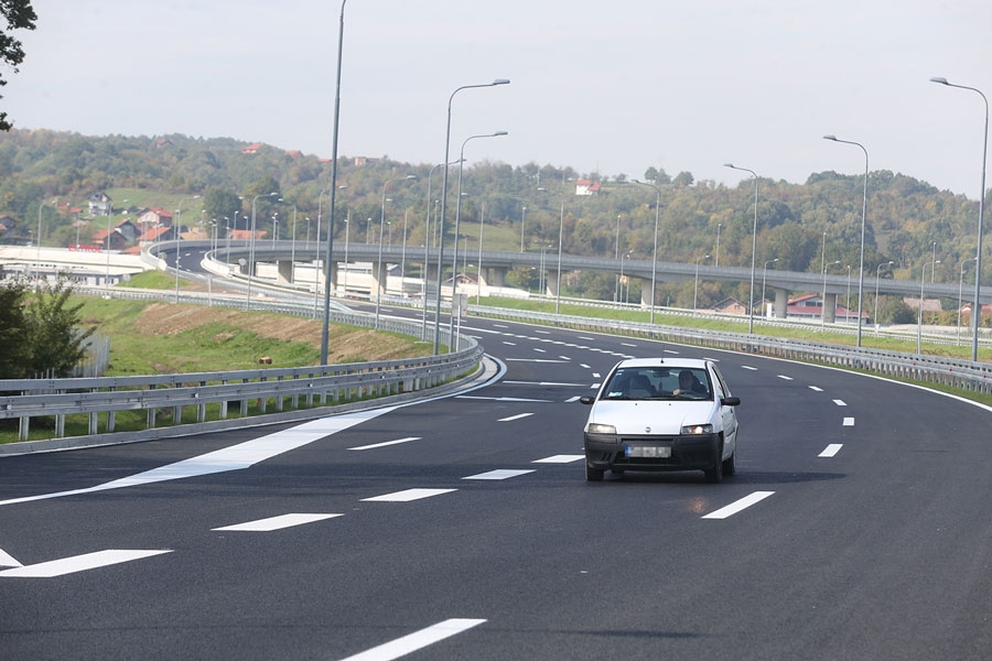 PUTEVI: Zbog sanacionih radova obustavljen saobraćaj na putu Klašnice-Prnjavor