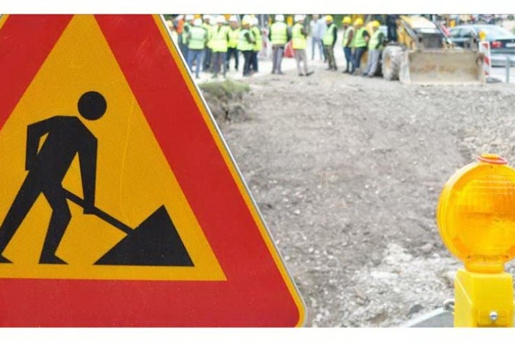 PUTEVI: Izmjene u saobraćaju na dionicama na kojima su trke ili radovi