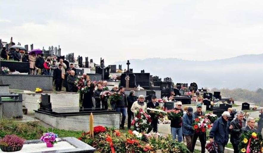 DOBOJ: Sa groblja ISKOPAO roditelje i decu i odneo POSMRTNE OSTATKE