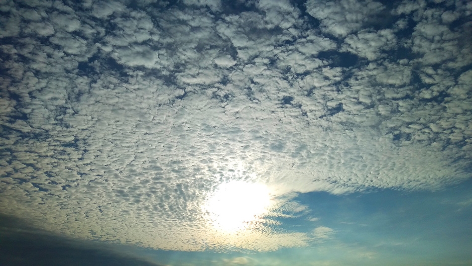 VRIJEME: Danas sunčano i malo toplije, poslije podne oblačno