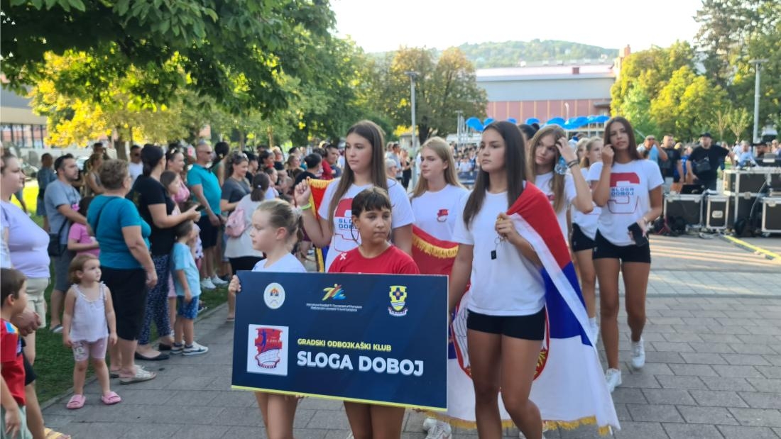 DOBOJ: Održana "Parada sporta", više od 1.500 učesnika