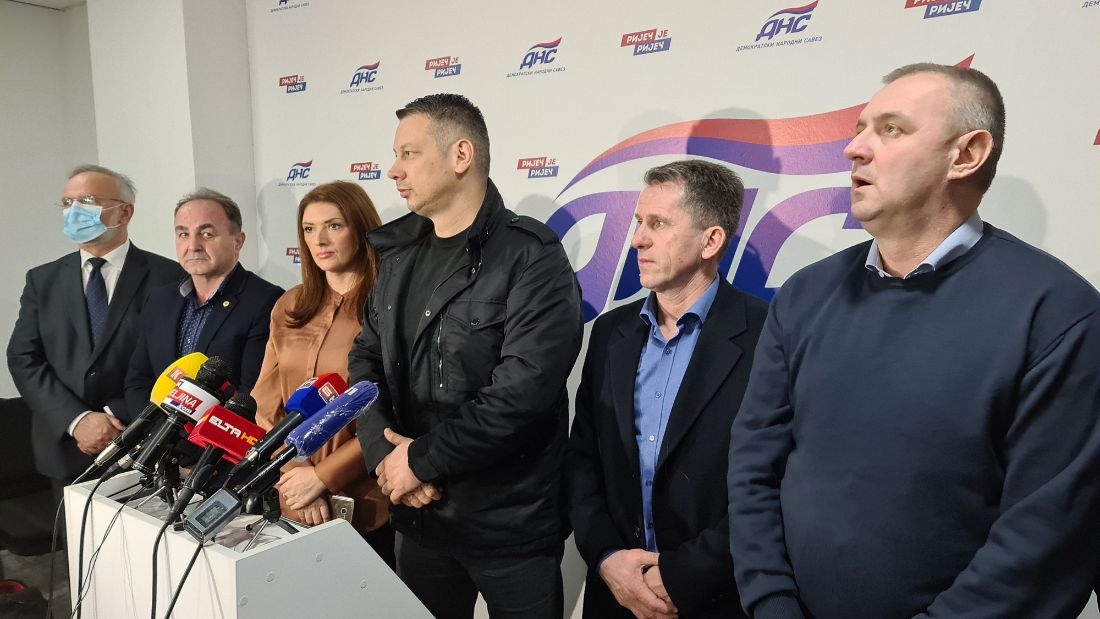 DOBOJ: Jerinić večeras slavi, ali sutra će morati da objasni gdje mu je nestalo 15.000 glasova