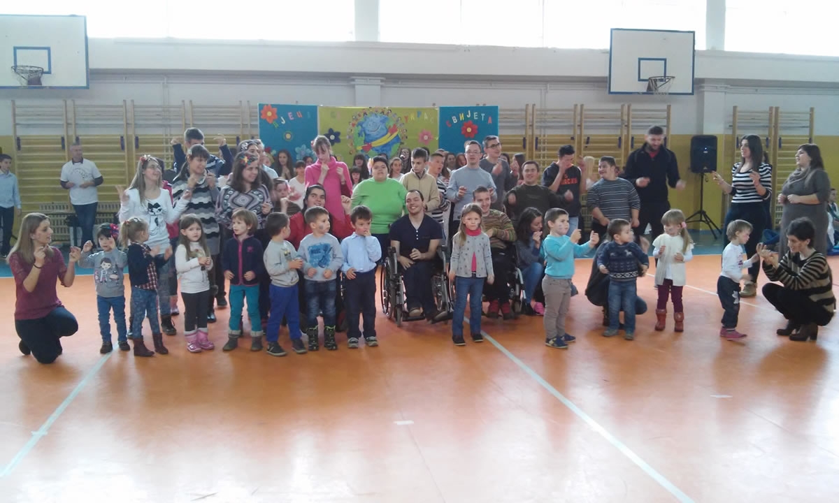 DOBOJ: Obilježena Sedmica inkluzije priredbom "Djeca su ukras svijeta" (FOTO)