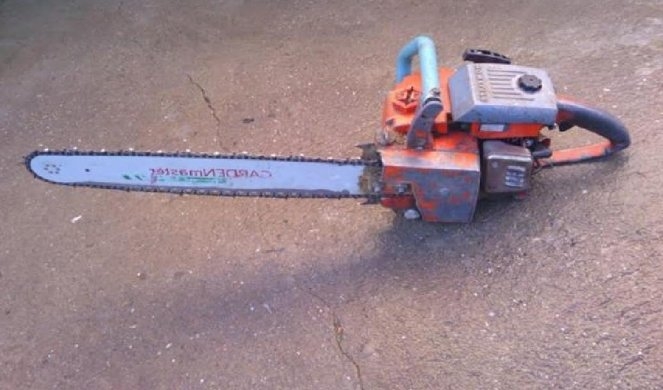 DOBOJ: Lopov provalio u kuću i ukrao motornu pilu