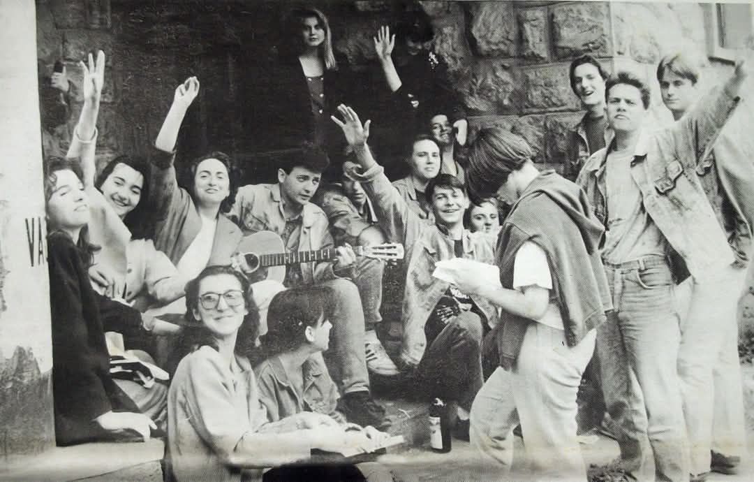 OKUPLJANJE GENERACIJA: Dobojska gimnazija sprema susret bivših učenika uz humanitarnu notu