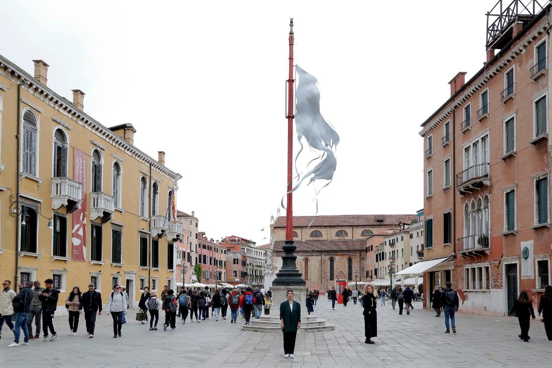 "CEASE" - Umjetničko djelo Šejle Kamerić i Giulie Foscari obilježava Venecijanski bijenale s porukom mira