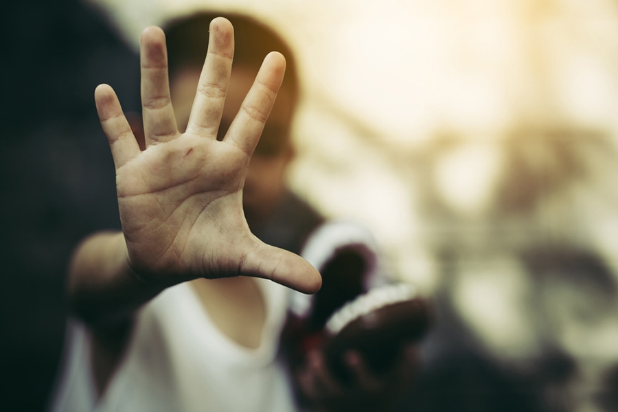 DOBOJ: Kinez pretukao dvanaestogodišnjeg dječaka na ulici