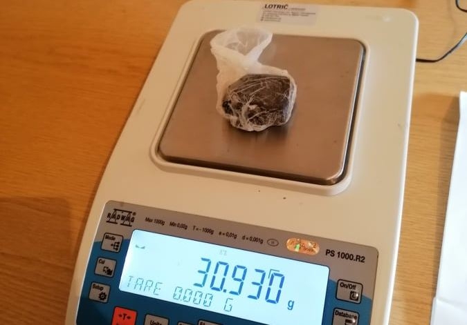 DOBOJ: Prilikom pretresa pronađeno 30,930 g hašiša