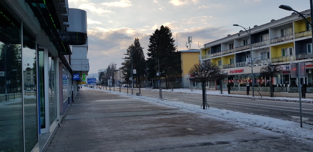 PUTEVI: Oprez - klizavi i zasnježeni kolovozi