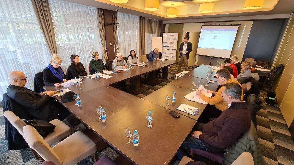 DOBOJ: U kohezivnu strategiju uvrstiti i problem migrantske krize