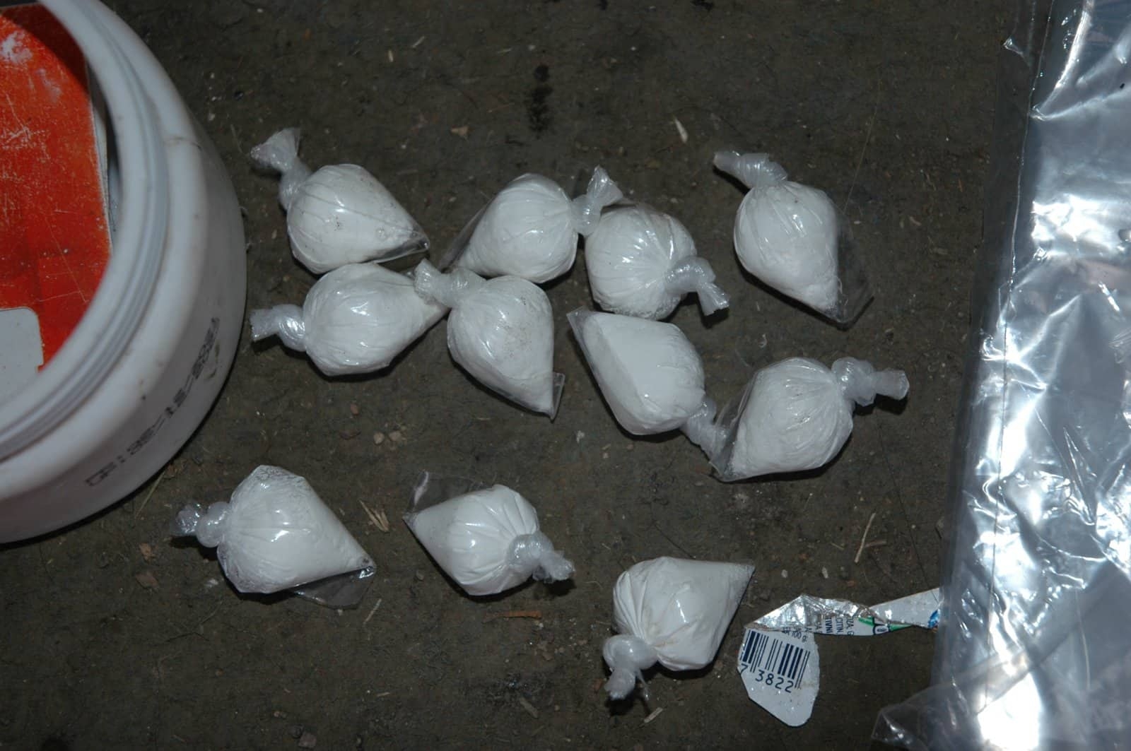 DOBOJ: Oduzet spid i oružje, u pretresima učestvovala i žandarmerija (FOTO)