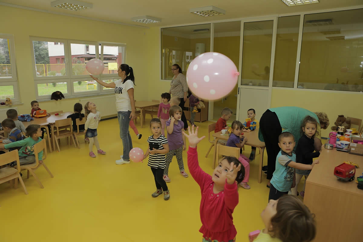 DOBOJ: Javni poziv za prijem djece u obdanište