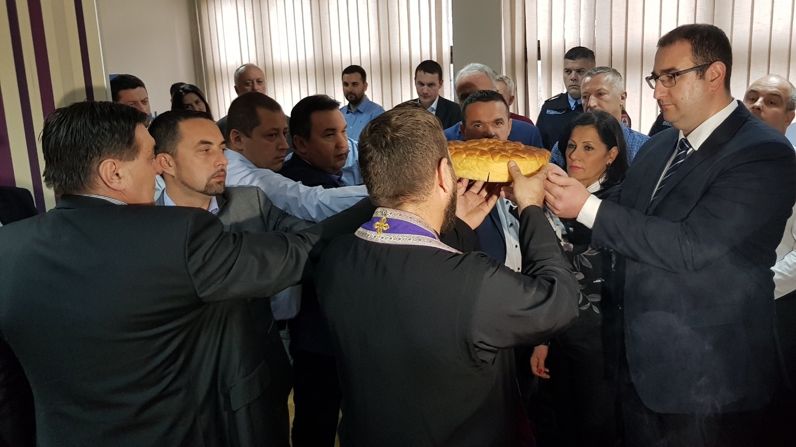 DOBOJ: JZU Bolnica „Sveti apostol Luka“ obilježila krsnu slavu (FOTO)