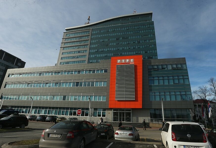 ŠTRAJKU ĆE SE PRIDRUŽITI I DIREKTORKA: Propali pregovori o novom Kolektivnom ugovoru RTRS