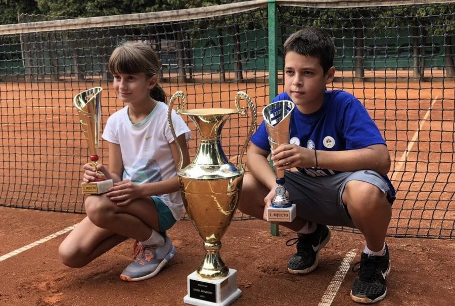 DOBOJ: Marko Maksimović i Lana Petković pobjednici "Memorijala Ljubiše Miladinovića" do 12 godina (FOTO)
