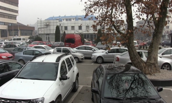 DOBOJ: Uskoro niže cijene osiguranja auta (VIDEO)