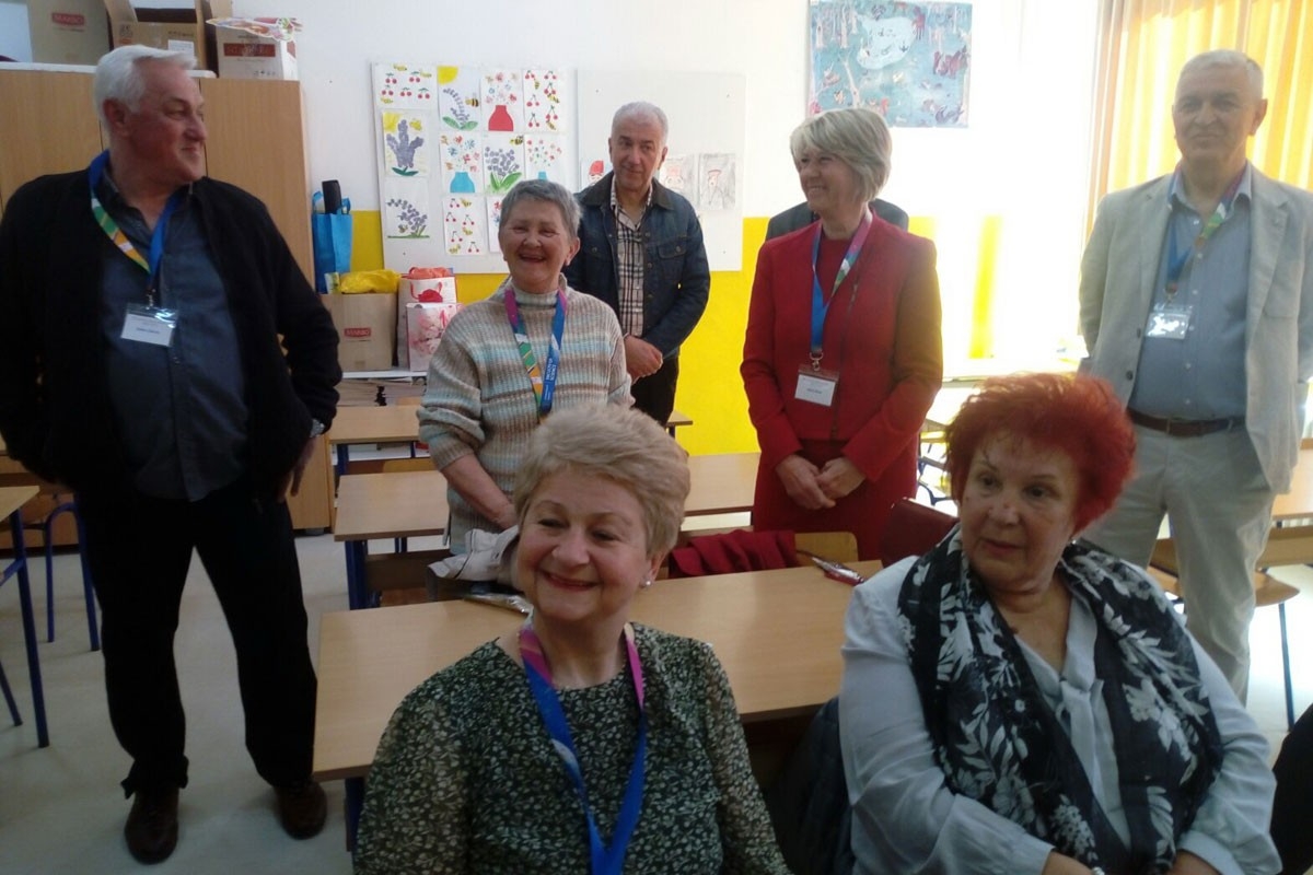 DOBOJ: Susret generacije u učionici nakon 50 godina