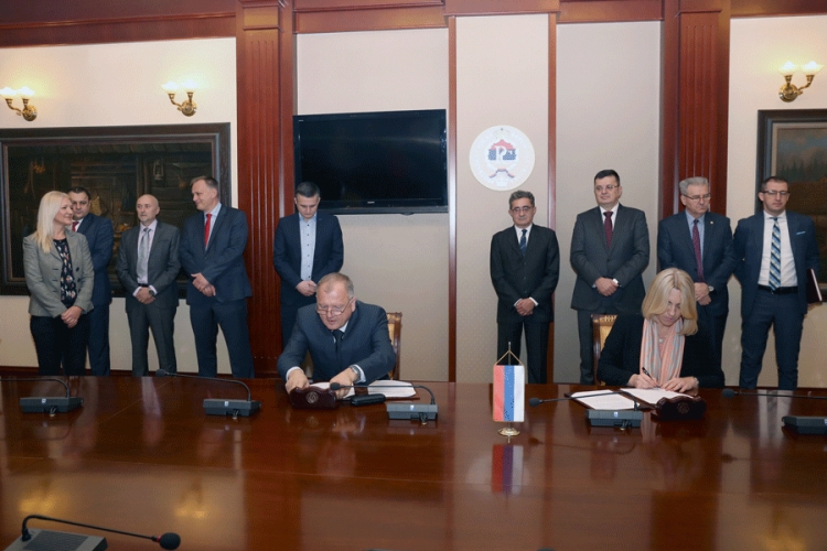 MEMORANDUM O ZAJEDNIČKIM POLITIKAMA ZA PERIOD 2018 - 2020: Rasterećenjem do jače privrede