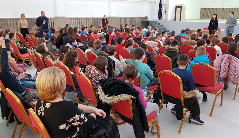DOBOJ: Skupština grada – Dan otvorenih vrata za osnovce