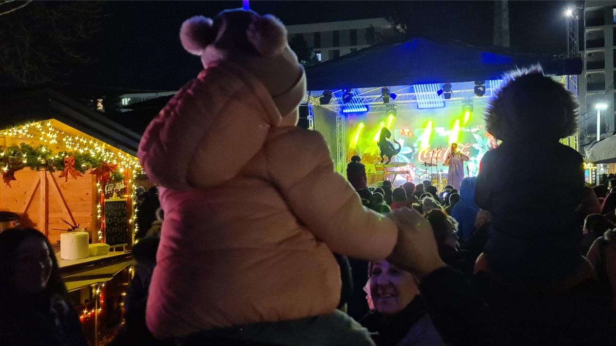 DOBOJ: Otvorena "Zimska čarolija"