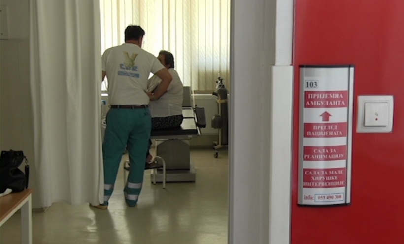 KOLAPS U DOBOJSKOJ HITNOJ SLUŽBI: Dajte nam ljekare! (VIDEO)