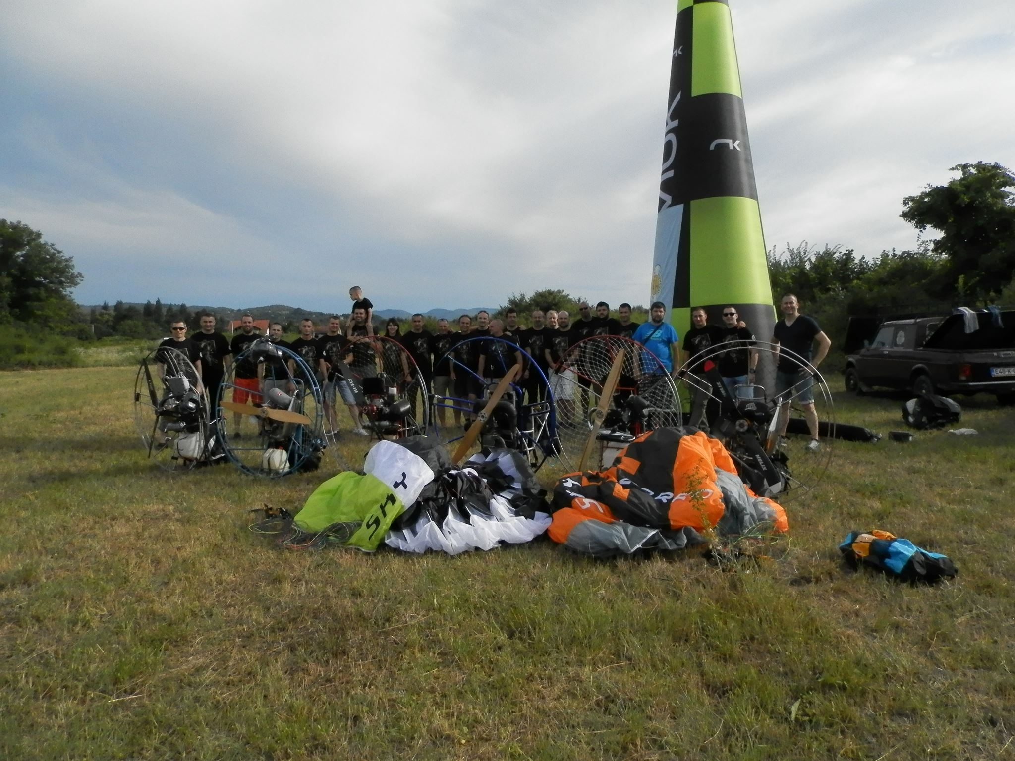 DOBOJSKI INFO NAJAVLJUJE: Danas počinje takmičenje paramotora u preciznom letenju