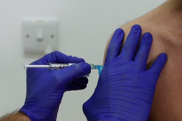 DOBOJ: Za sat vremena vakcinisano 100 građana
