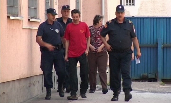 DOBOJ: Sve češće nasilje u porodici, DNK otkrio incest!