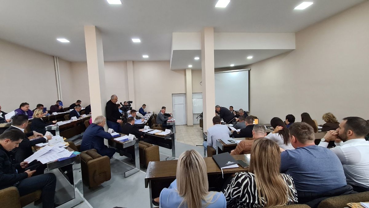 DOBOJ: Nove cijene. Poskupilo grijanje za 30%, voda za 20%?! Ko zna tačno?!