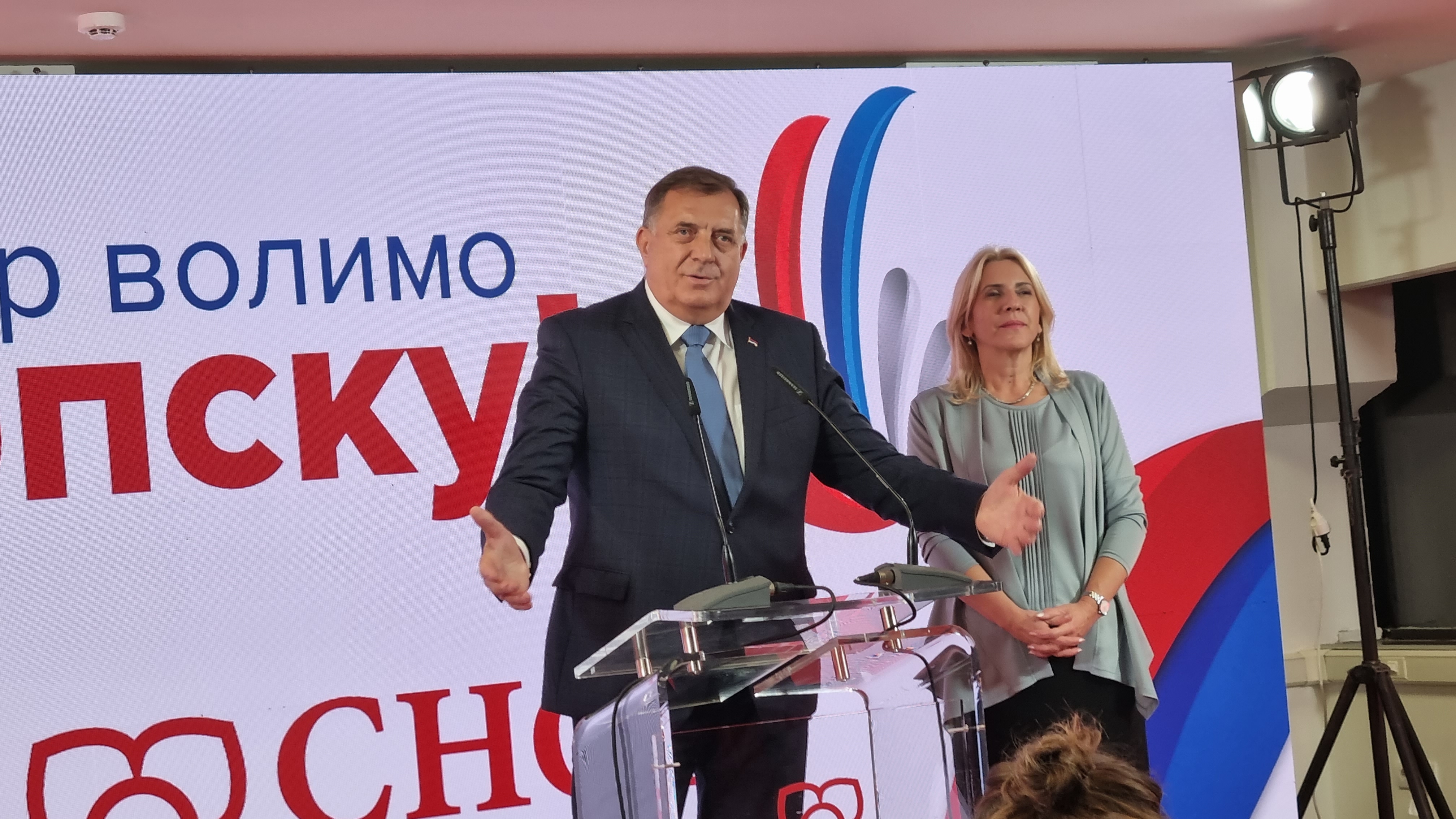 Dodik najavio centralnu proslavu svoje pobjede na koncertu u Doboju: Nastupamo ja, VIS 'Obrenovi visokoletači' i Jerinićeva pop grupa!