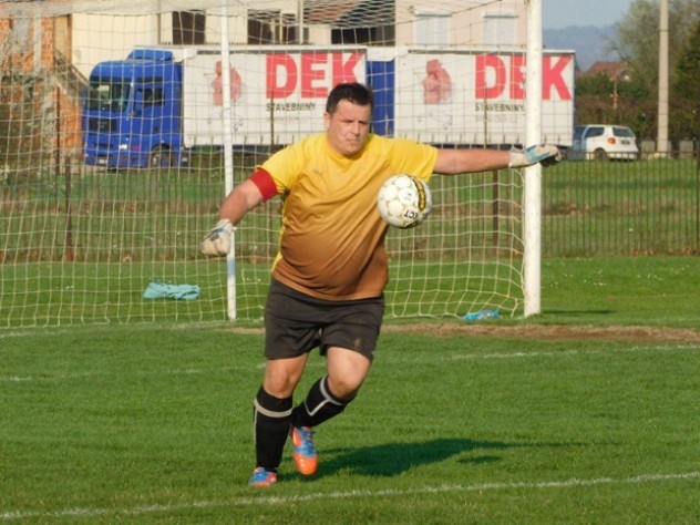 PETROVO: "Ozren" ima golmana sa „31 kilogramom viška”, ali on sjajno brani i pogađa sa penala