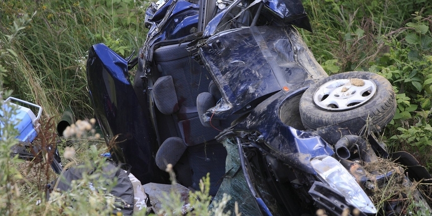 DOBOJ: Sletio s ceste u pokušaju da izbjegne nepoznato vozilo