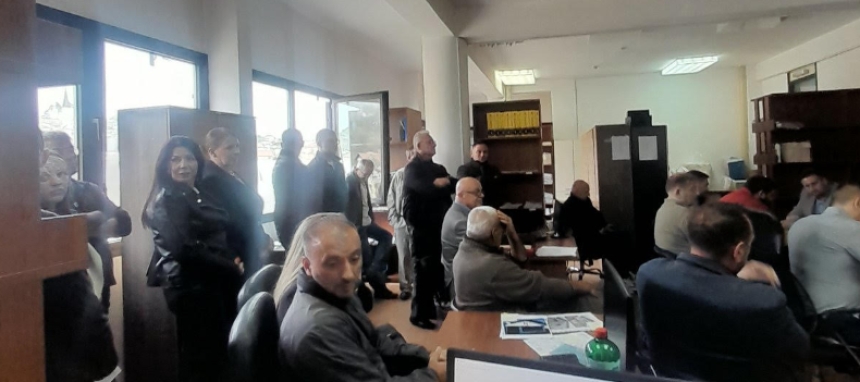 DOBOJ: Srušena zgrada opštine, građani negoduju