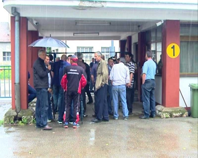 DOBOJSKI INFO DONOSI: Spisak radnika povjerilaca Trudbenika (PDF)