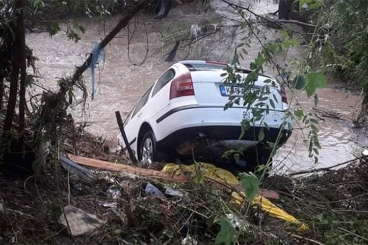 Tešnju na raspolaganju pomoć Doboja nakon nevremena