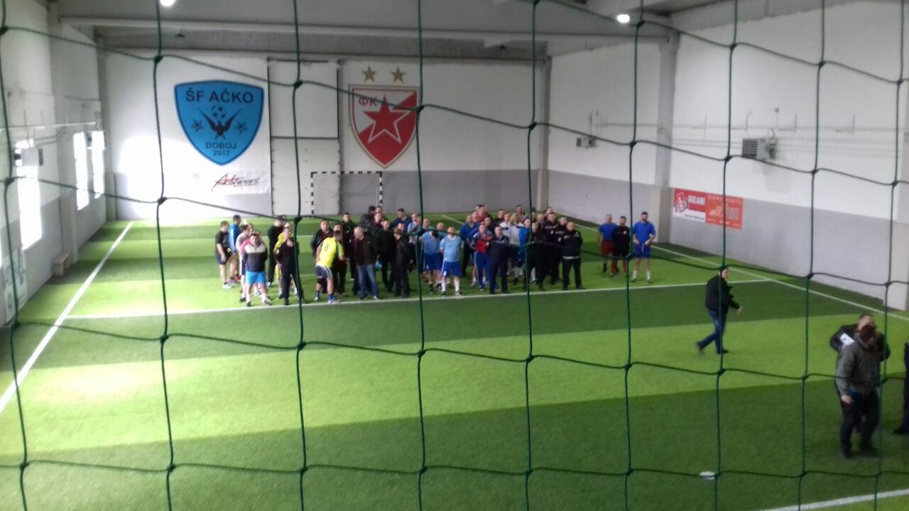 DOBOJ: Turnir u malom fudbalu, pobjeđuje Nina Bližnjaković (FOTO)