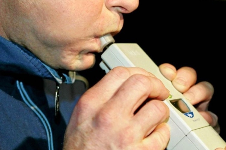 DOBOJ: Vozio sa tri promila alkohola