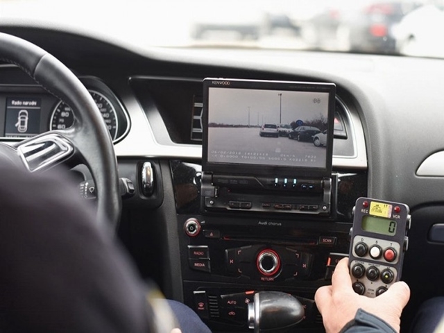 DOBOJSKI INFO NAJAVLJUJE: „Tru cam“, „Dual“ radar i presretači vrebaju vozače u februaru