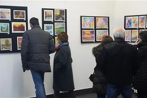 DOBOJ: Izložba polaznika Škole crtanja "Pikaso" (FOTO)