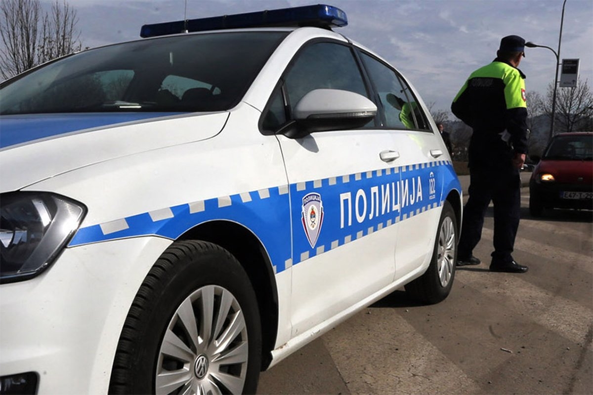 DOBOJ: Tri osobe povrijeđene u sudaru kamiona i auta