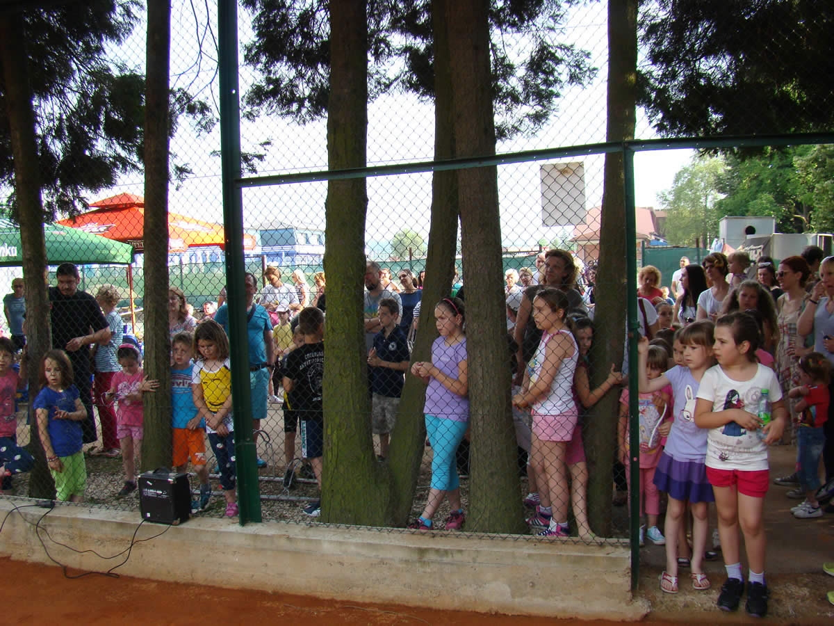 DOBOJ: Teniski klub "DOBOJ" vrši upis u besplatnu mini školu tenisa
