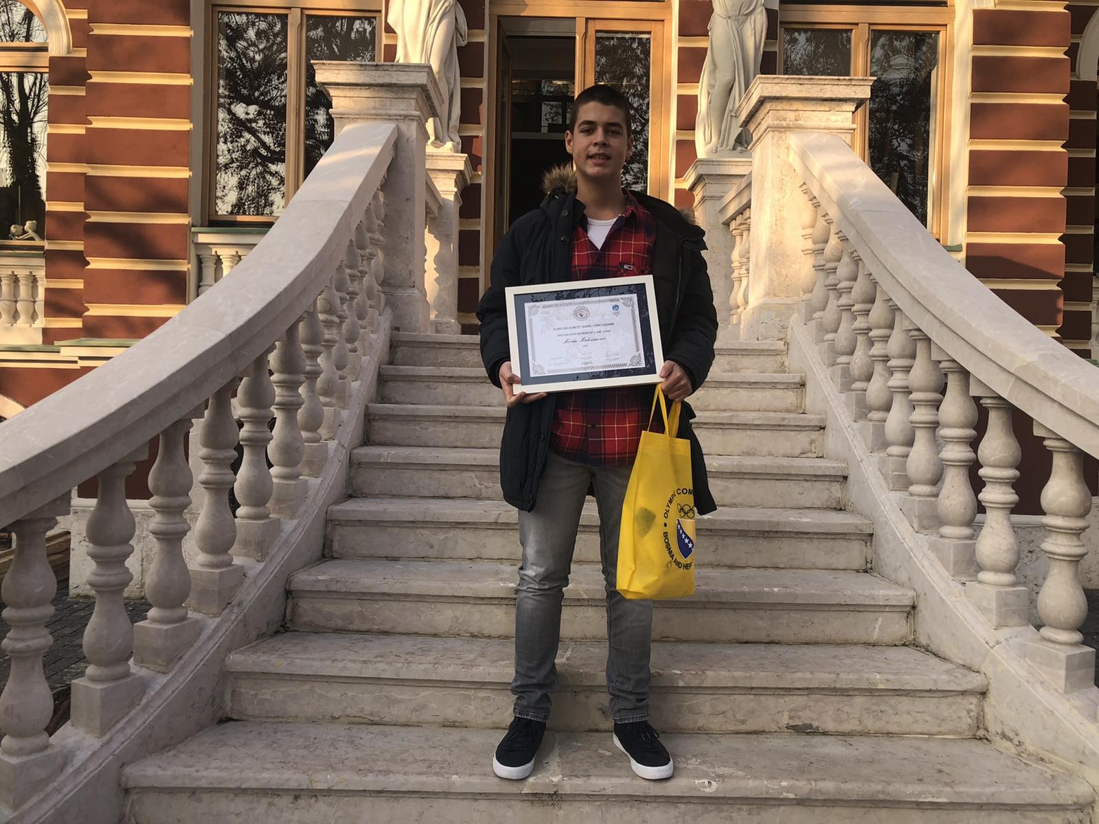 DOBOJ: Nagrada “Vrhunski sportski rezultat u 2020. godini” za Marka Maksimovića (FOTO)