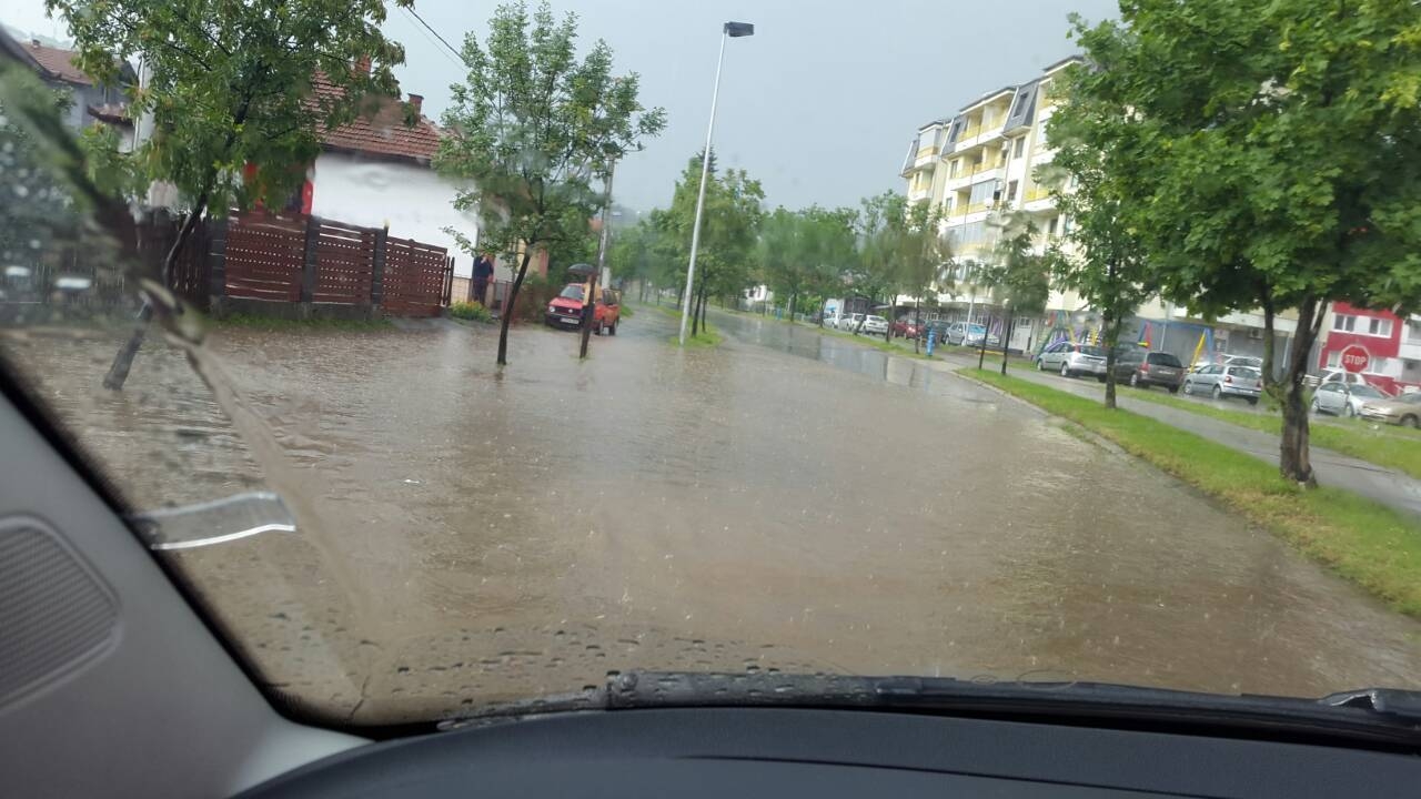 BEZ KOMENTARA: U Doboju se osniva vaterpolo klub "Obrendorf" (FOTO)