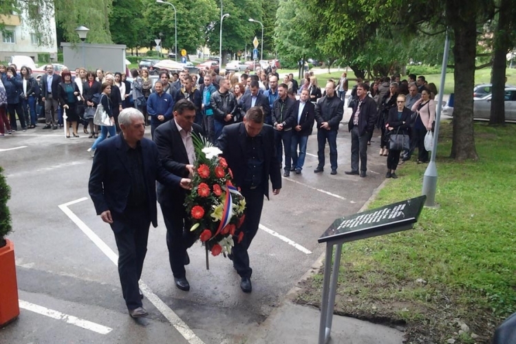 DOBOJ: Ništa od spomenika za stradale u poplavama