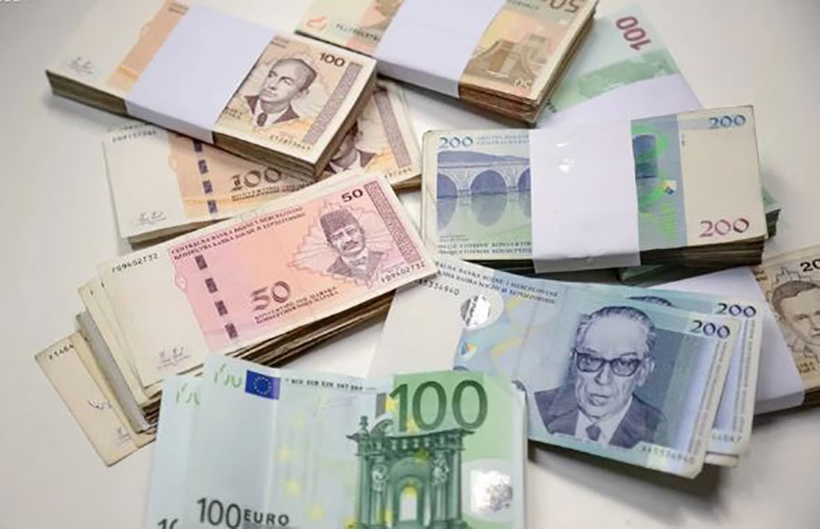 Javni dug BiH povećan za skoro milijardu KM