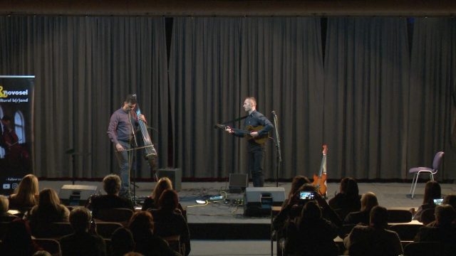 DOBOJ: Održan koncert dua Hojsak i Novosel (VIDEO)